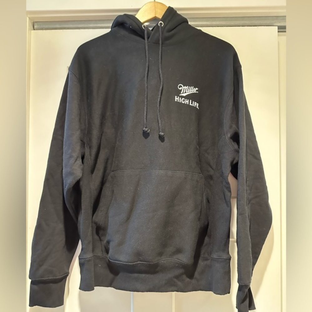 Miller Highlife Girl on the Moon Black Hooded Sweatshirt Size Medium - Picture 4 of 8